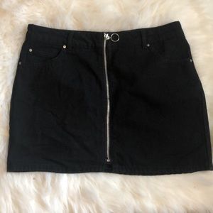 Black denim mini skirt with zipper size 12
